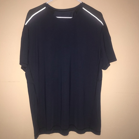 lululemon athletica Other - men’s Lululemon short sleeve shirt / men Lululemon